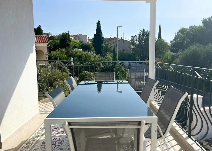 With Pool Near The In *